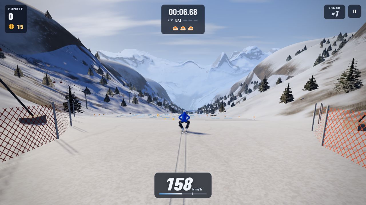 Skifahrer auf dem Weg talwärts in Alpine Rush, links Seilbahn und Fangzaun, im Hintergrund die Alpen